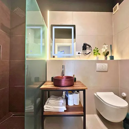 204 Azure Gold Panoramic Sea View Durrës